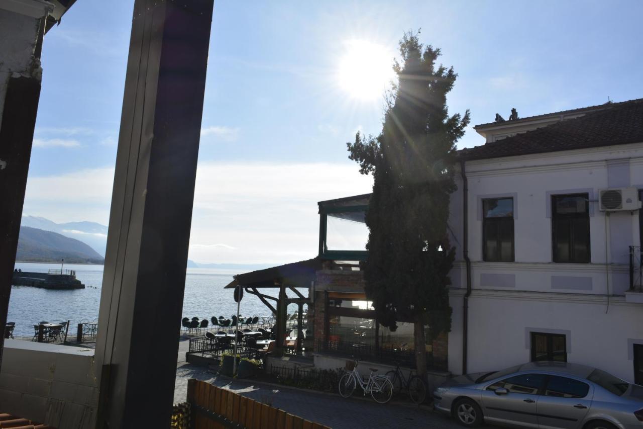 Port Villa Охрид Екстериор снимка